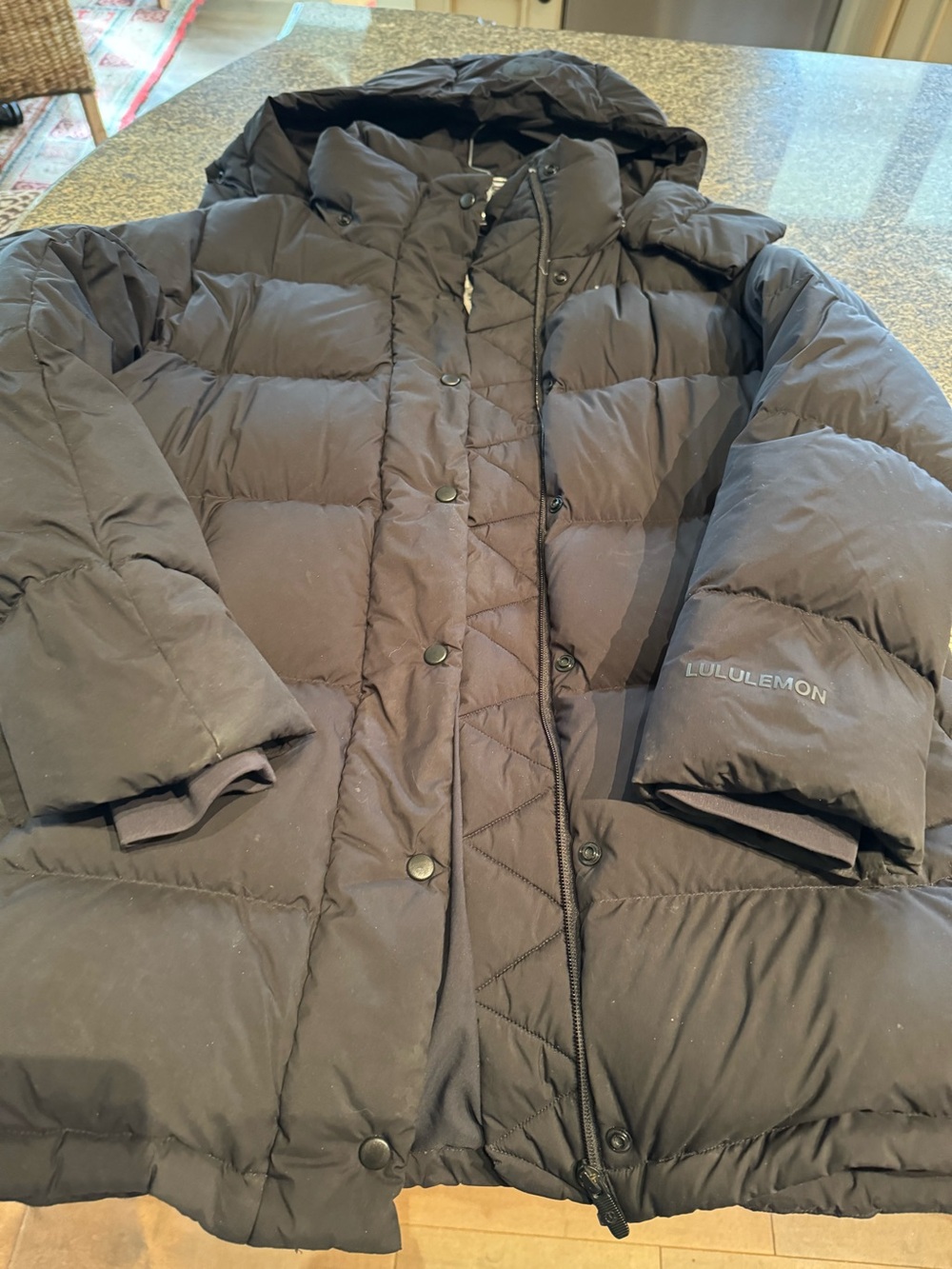 lululemon athletica Black Hooded Women's Puffer Coat size 6 …